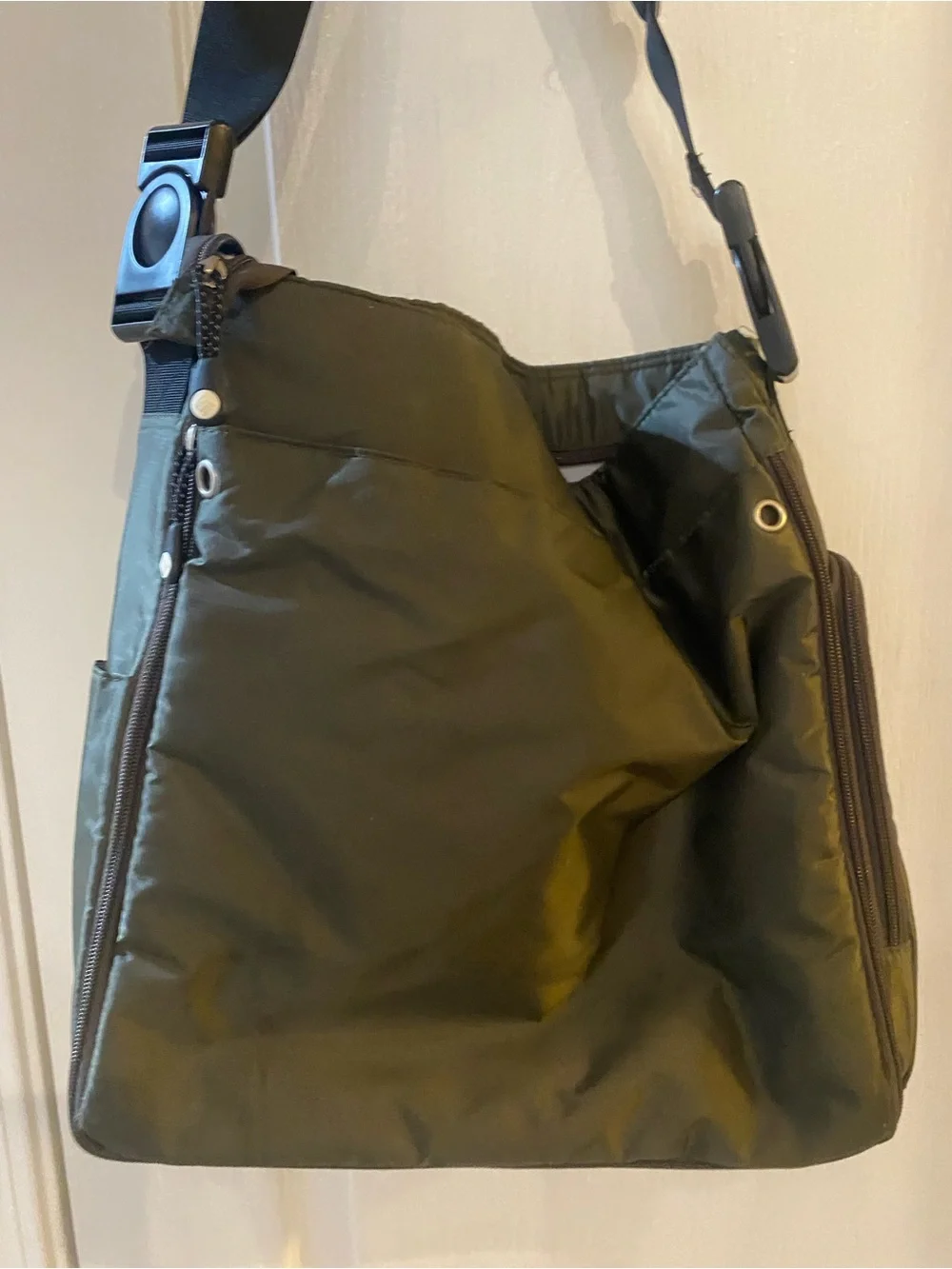 Columbia Olive Green Crossbody Utility Bag
